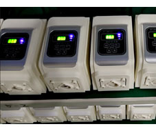 出廠前，進(jìn)行老化的設(shè)備